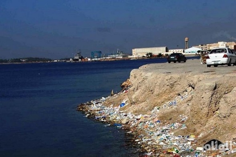 صورة تنصيب لجان لمعاينة الشواطئ الملوثة