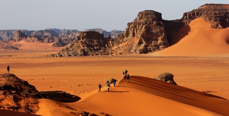 صورة بشار .. عندما يتحدث الخيال وسط خلوات الصحارى