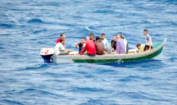 صورة تفكيك  شبكة مختصة في  تنظيم رحلات الهجرة الغير شرعية بالغرب وحجز زورق كتالونية