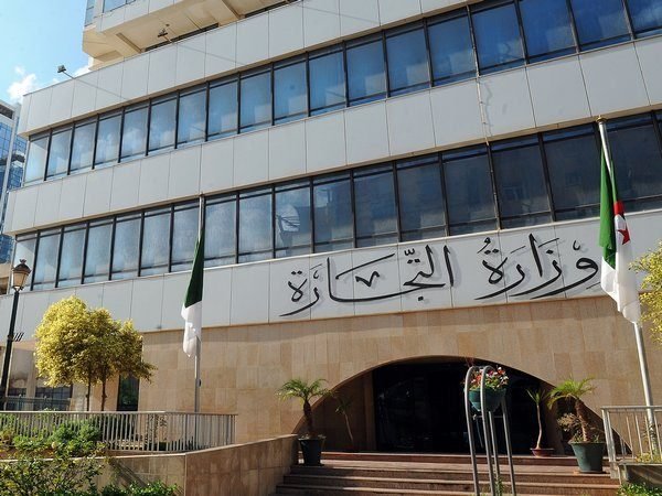 صورة وزارة التجارة.. انشاء خلية إصغاء لمتابعة عمليات التصدير