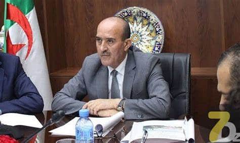 صورة وزارة الداخلية والجماعات المحلية تعلن عن مخطط لربط مناطق الظل  بالطاقة الشمسية
