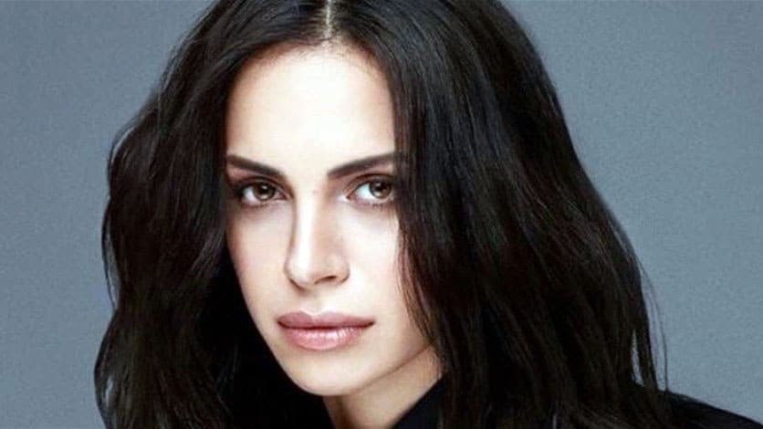 صورة الفنانة المصرية أمل ماهر تعتزل الغناء