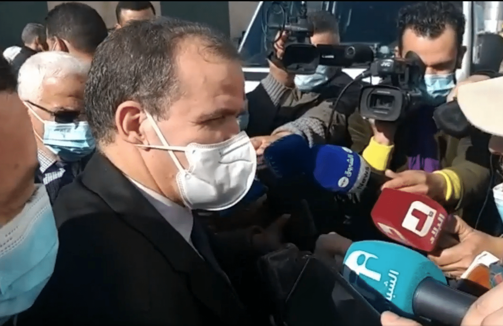 صورة رزيق : الجزائر ستكون الرقم 1 في تصدير المادة الخام للزيت سنة 2022