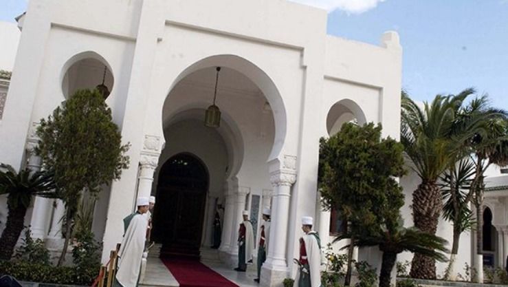 صورة إنهاء مهام المدير العام للإقامات الرسمية والنقل برئاسة الجمهورية