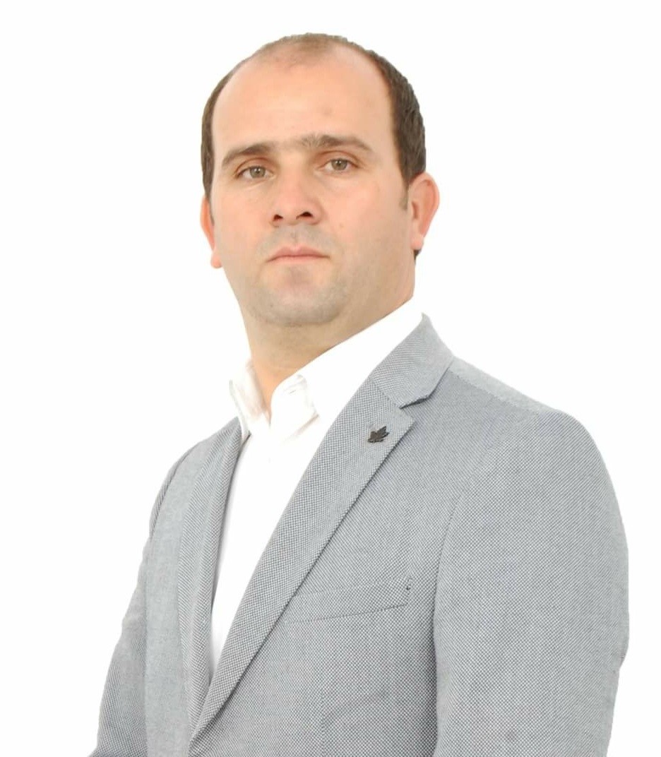المحلل السياسي البروفيسور رابح لعروسي للوسط: فاتح بوطبيق سيدعم الخط الوطني لجبهة المستقبل 1 received 2085428241843903