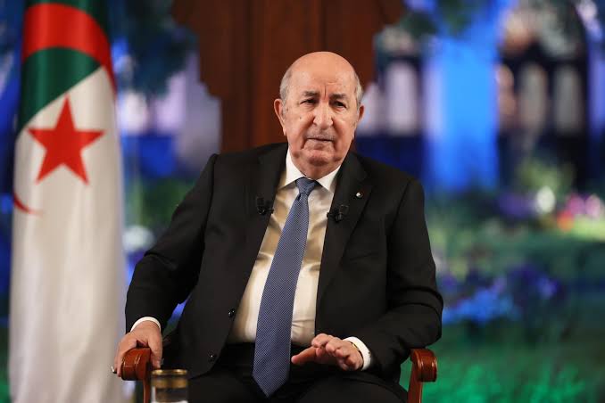 الرئيس تبون يهنئ الطلبة المتفوقين في مسابقة هواوي