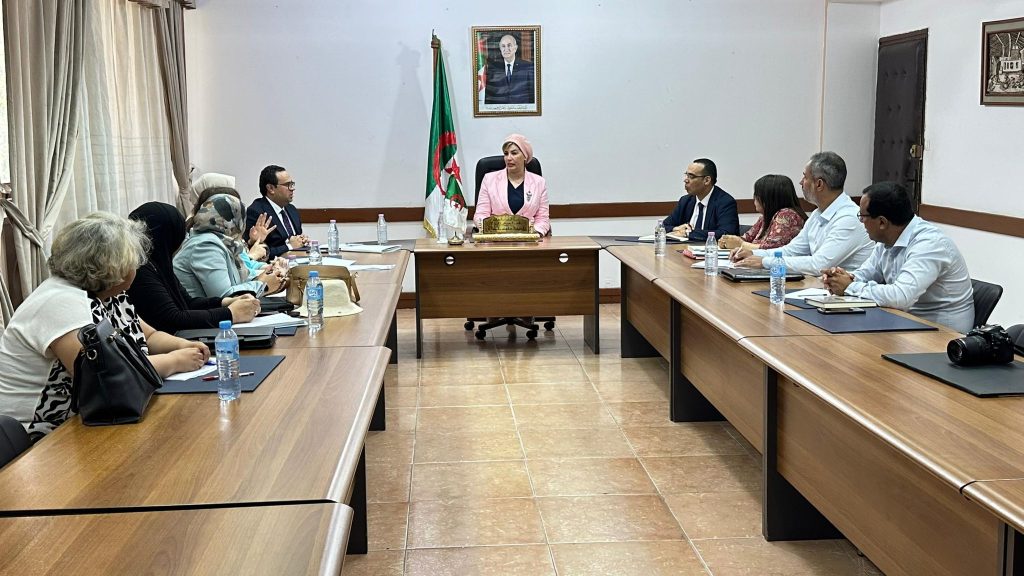 المنحة المدرسية على الأبواب ..الإسراع في الترتيبات لضمان صرفها في الآجال