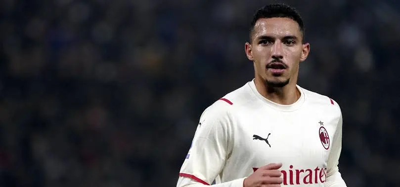 الاتحاد السعودي يفاوض ميلان لضم بن ناصر مقابل 10 ملايين أورو