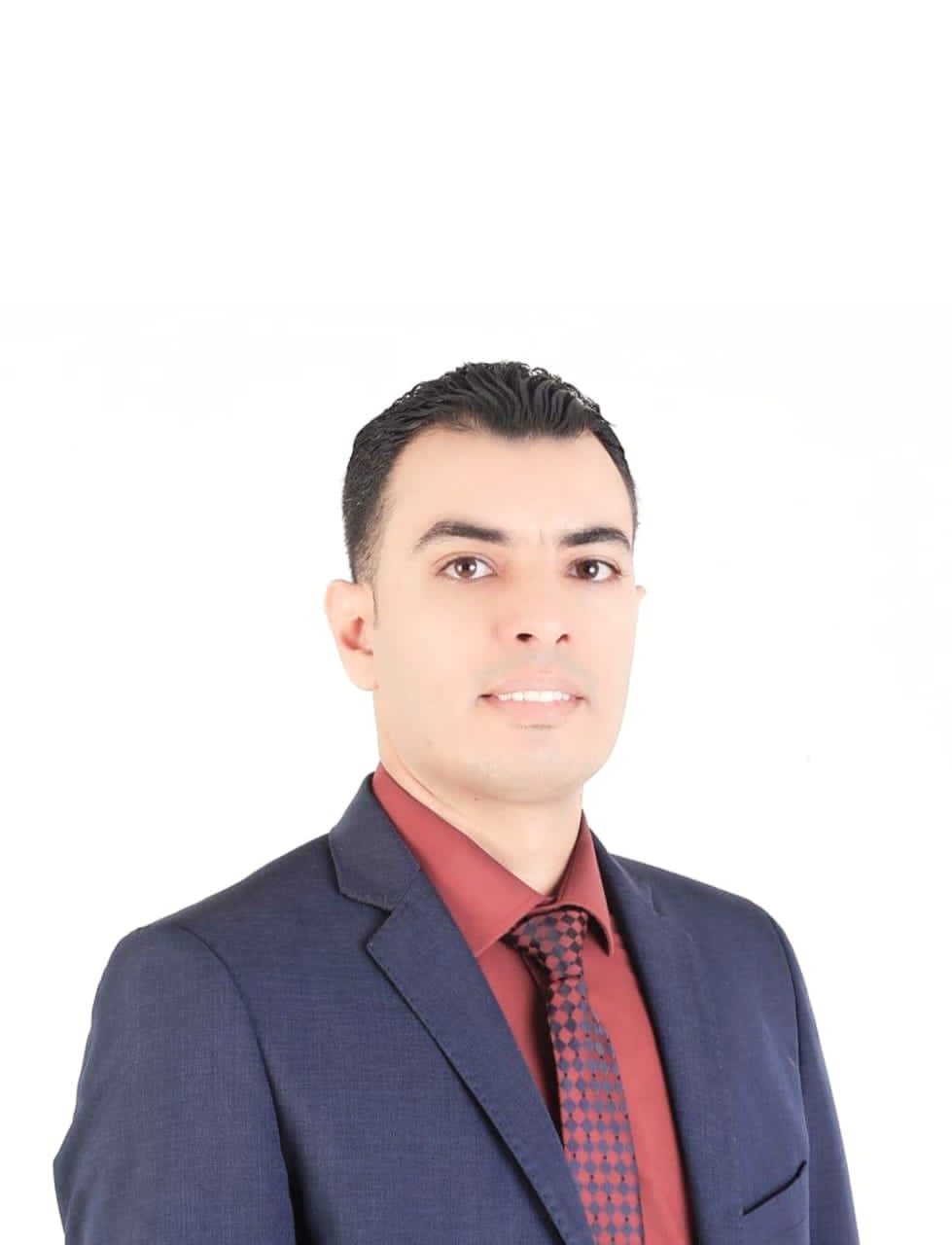 الخبير الاقتصادي عبد الصمد سعودي لـ “الوسط”:  الجزائر تحقق أريحية اقتصادية في عهد الرئيس تبون
