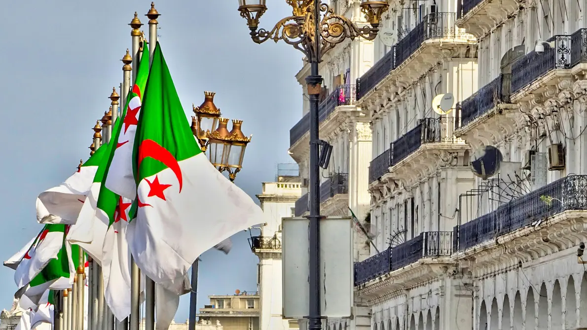“تحراك” العملاء!